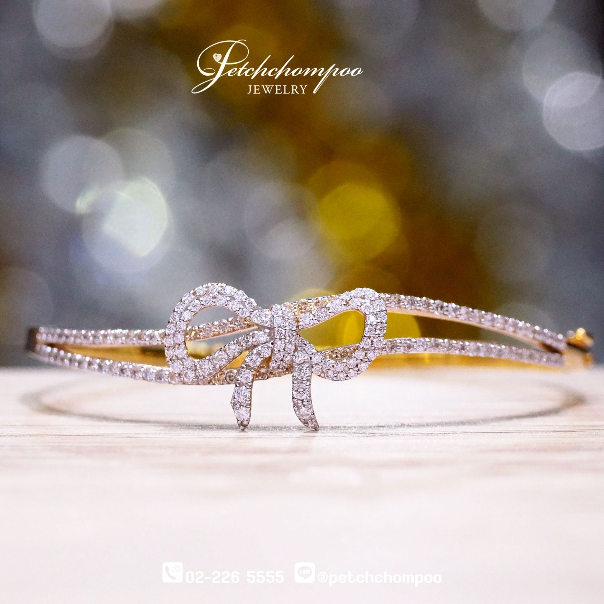 [27622] Diamond bow bangle  89,000 