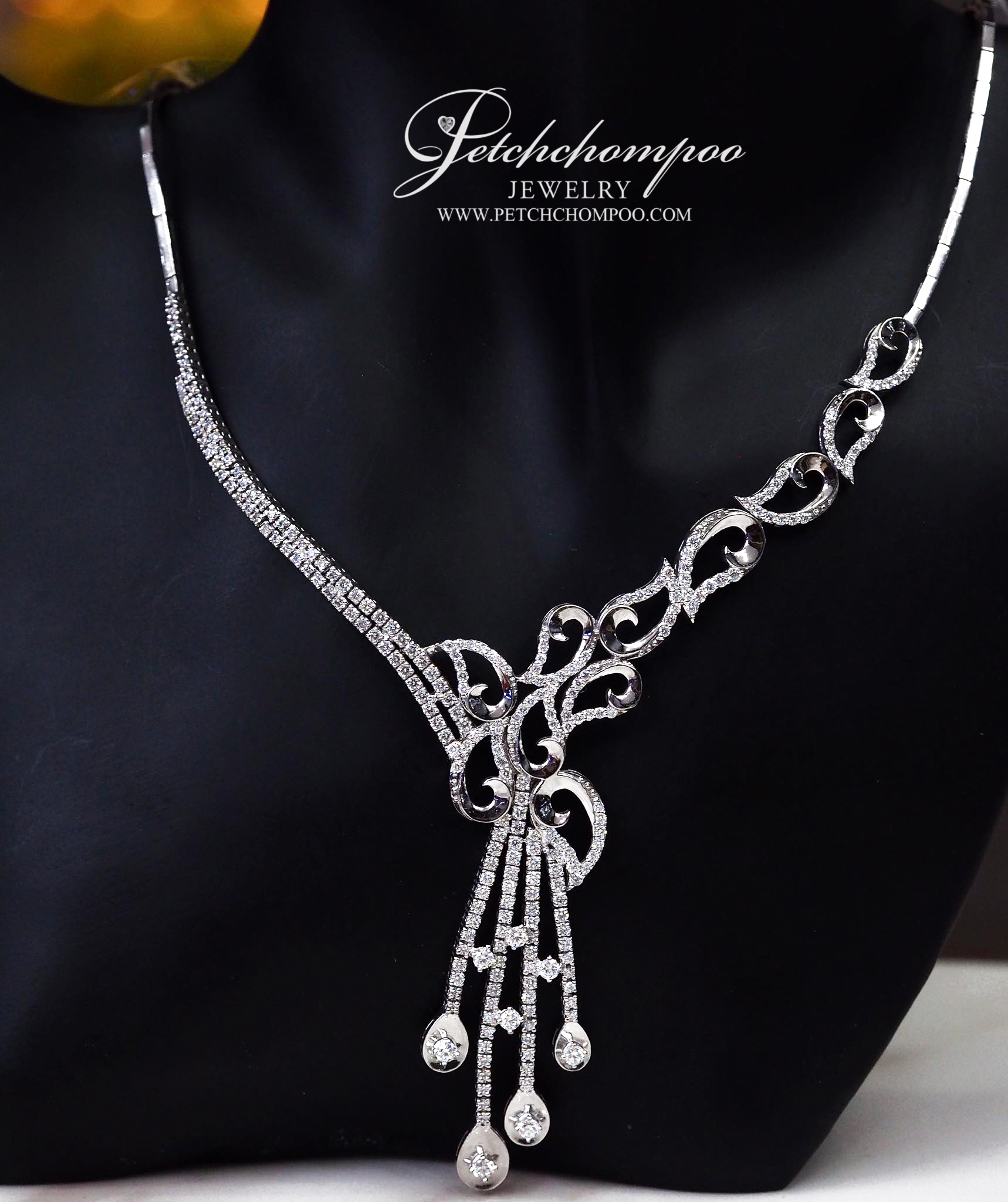 [006490] Diamond Necklace 4.46 Carats – A Statement of Timeless Elegance  259,000 