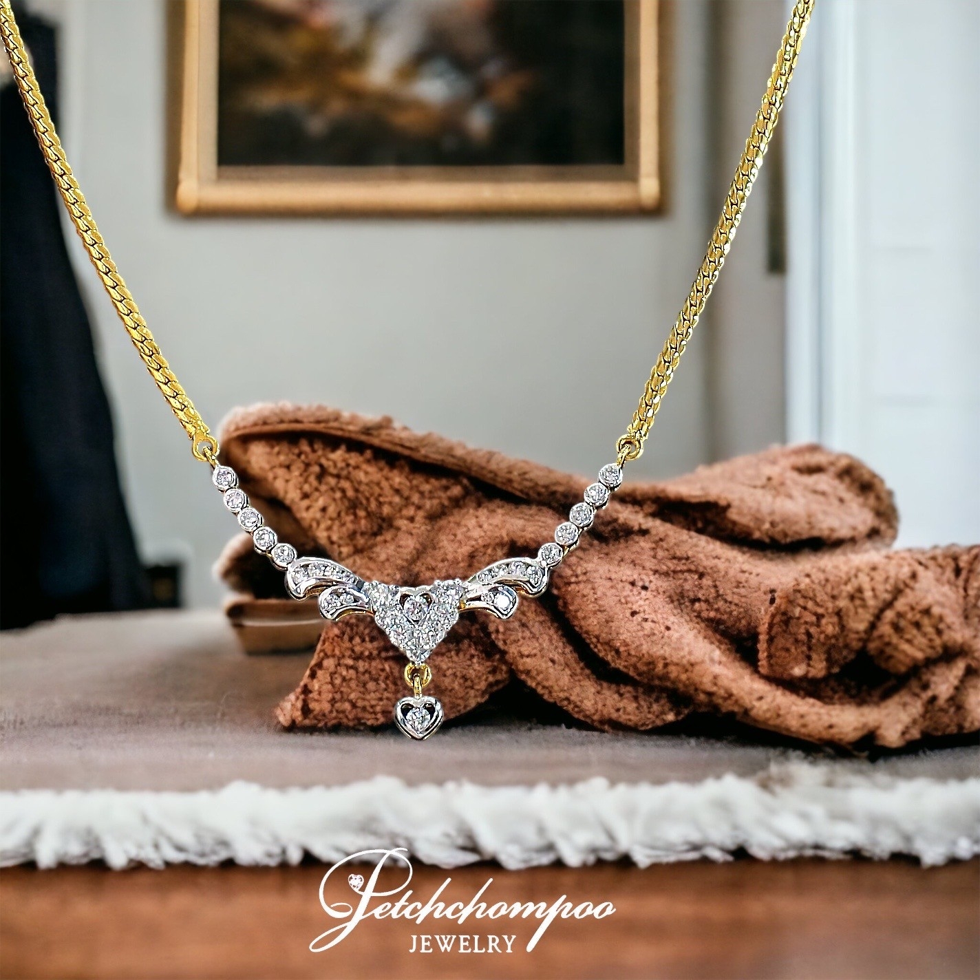 [27740] diamond necklace 0.83 carats  59,000 