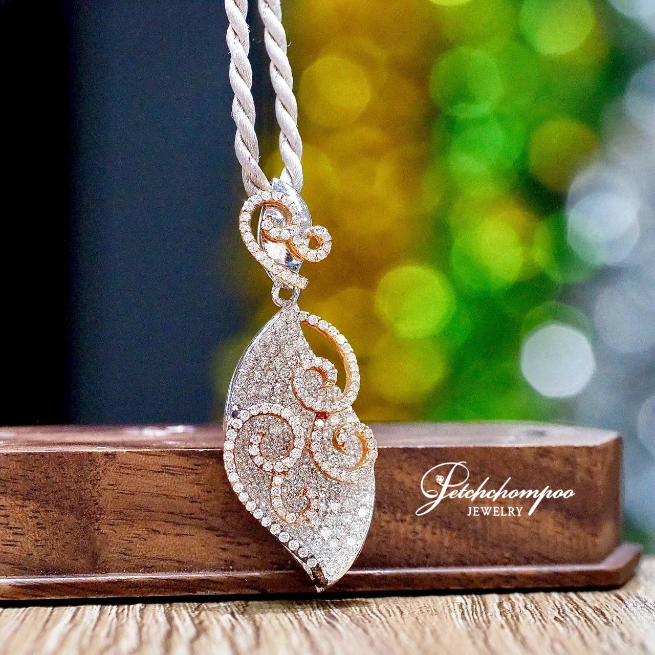 [001588] Diamond Pendant  79,000 