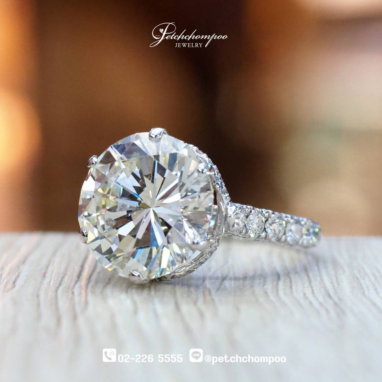 [29683] Eternal Luminary™ 10.04 carat Ring – A Beacon of Everlasting Brilliance   | K / VS2 / IGI Discount 4,590,000