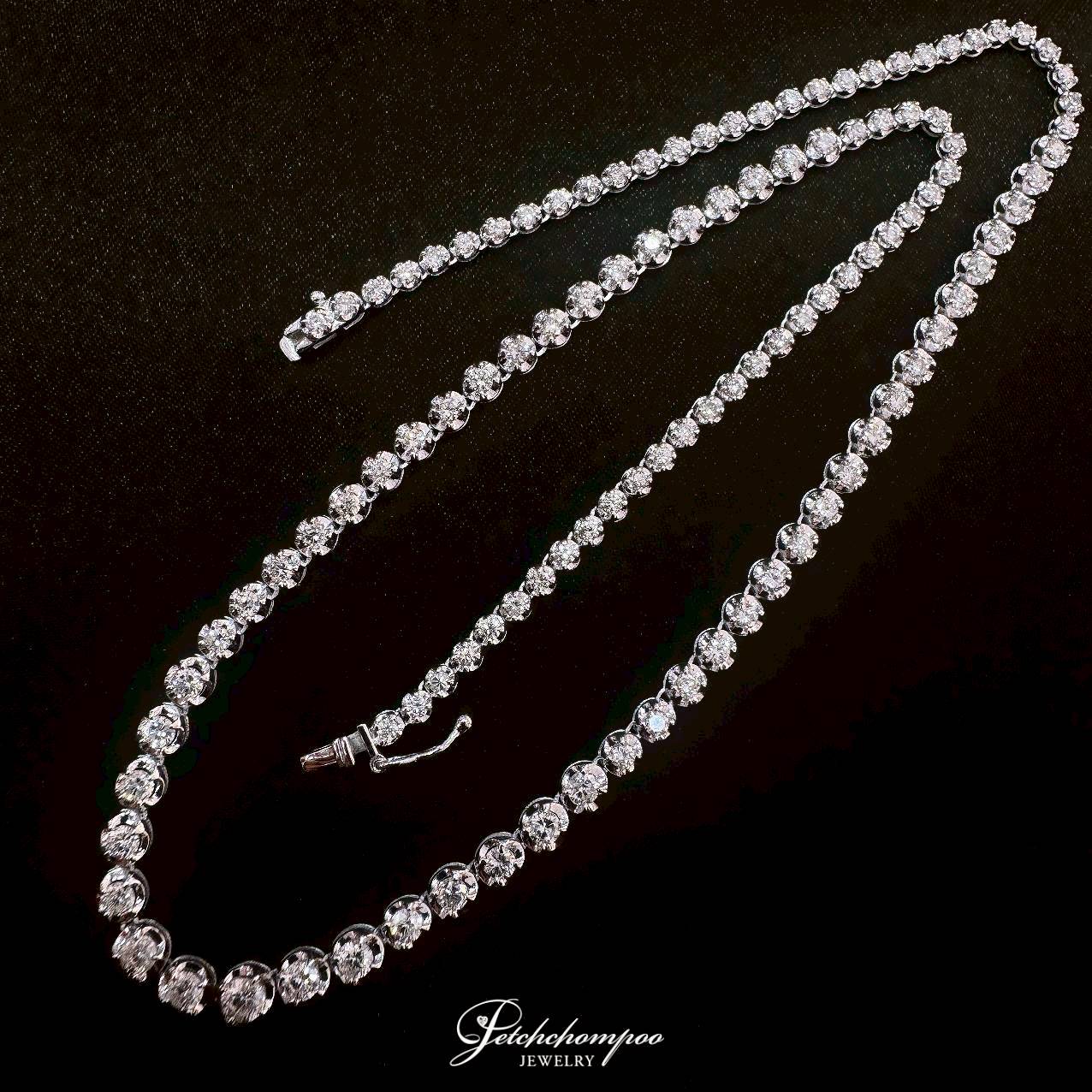 [30697] Eternal Lumière Flow Graduated Diamond Necklace  99,000 