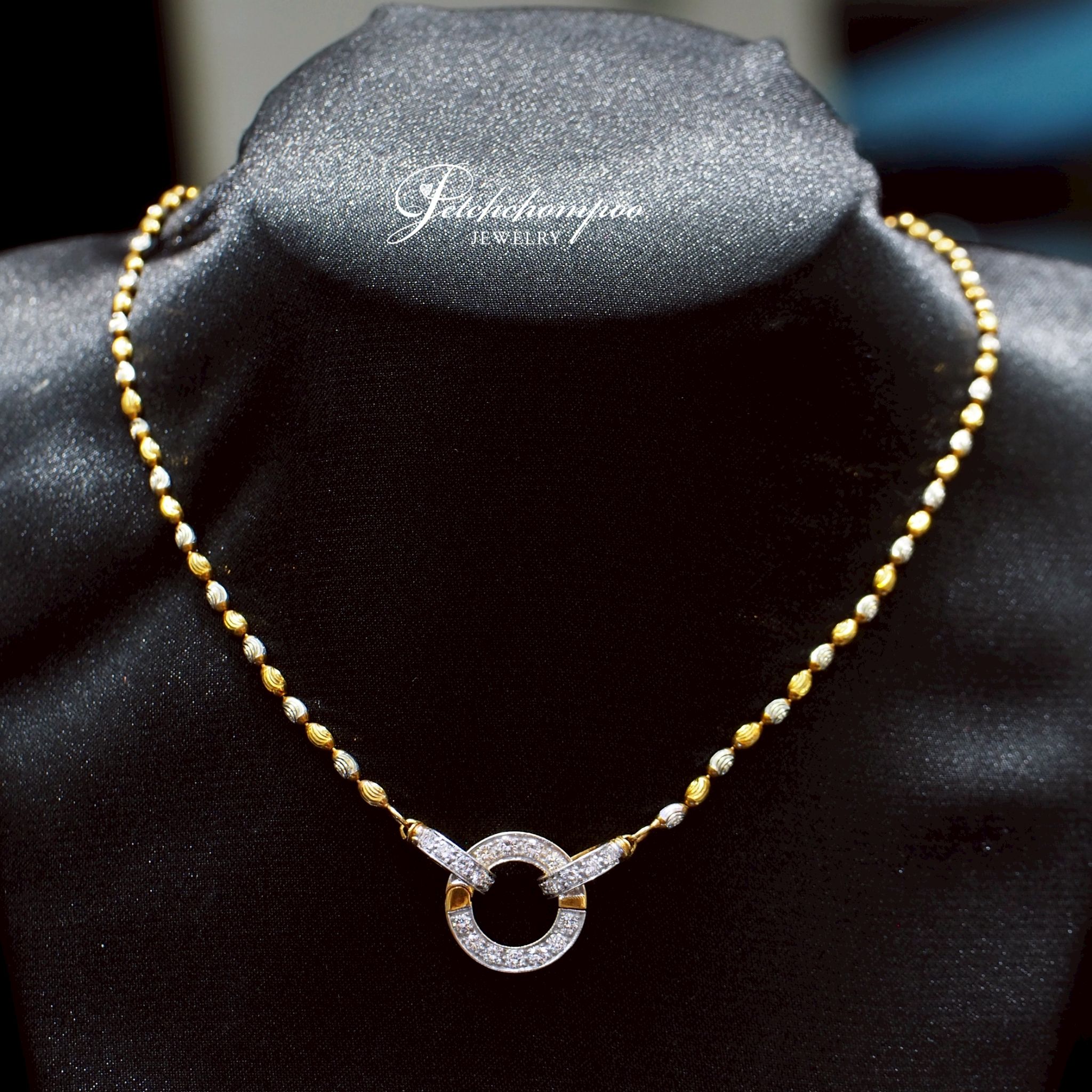[29167] Dual Grace™ Bi-Tone Diamond Circle Pendant Necklace  69,000 