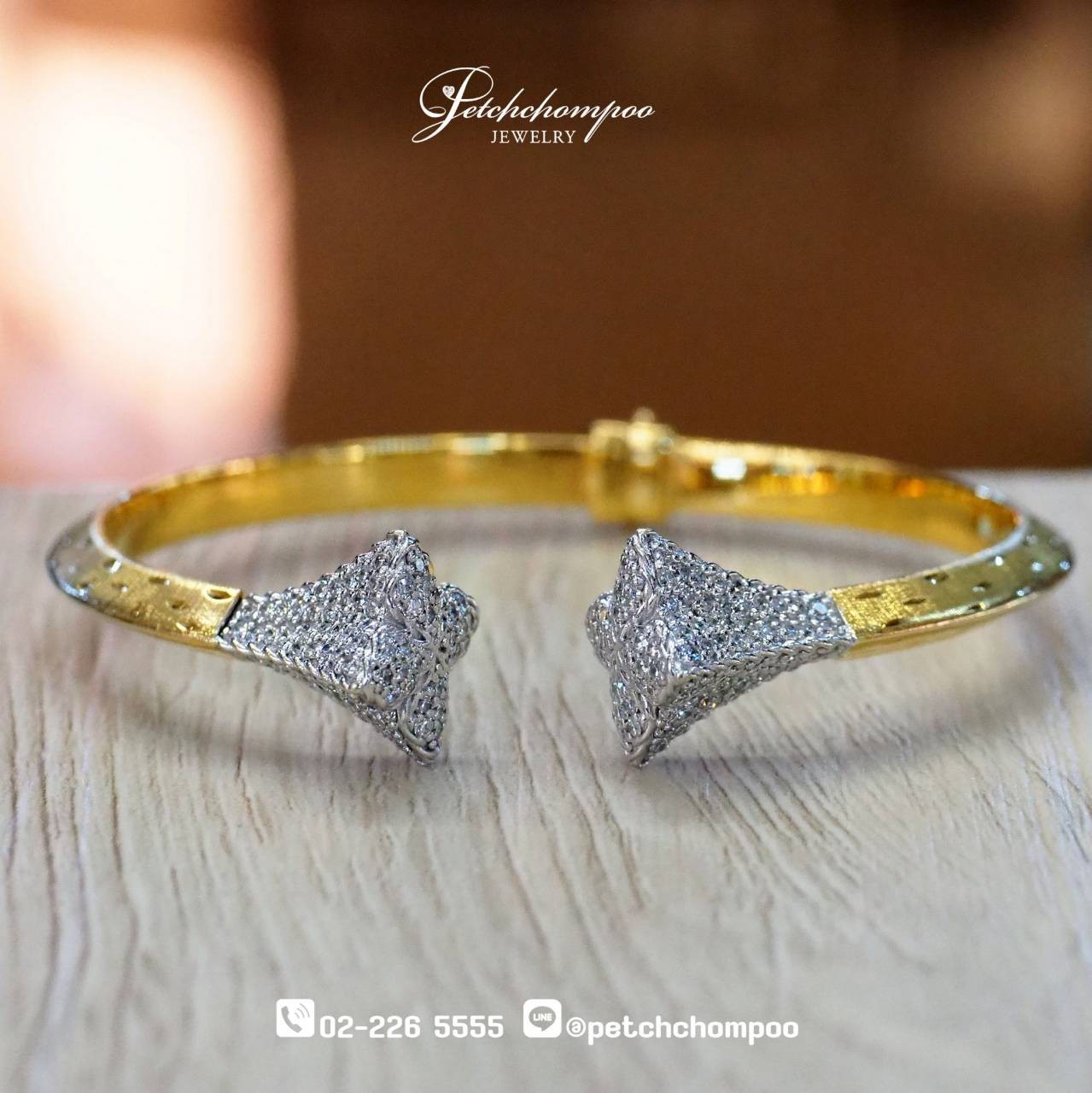 [29674] Diamond bangle  89,000 