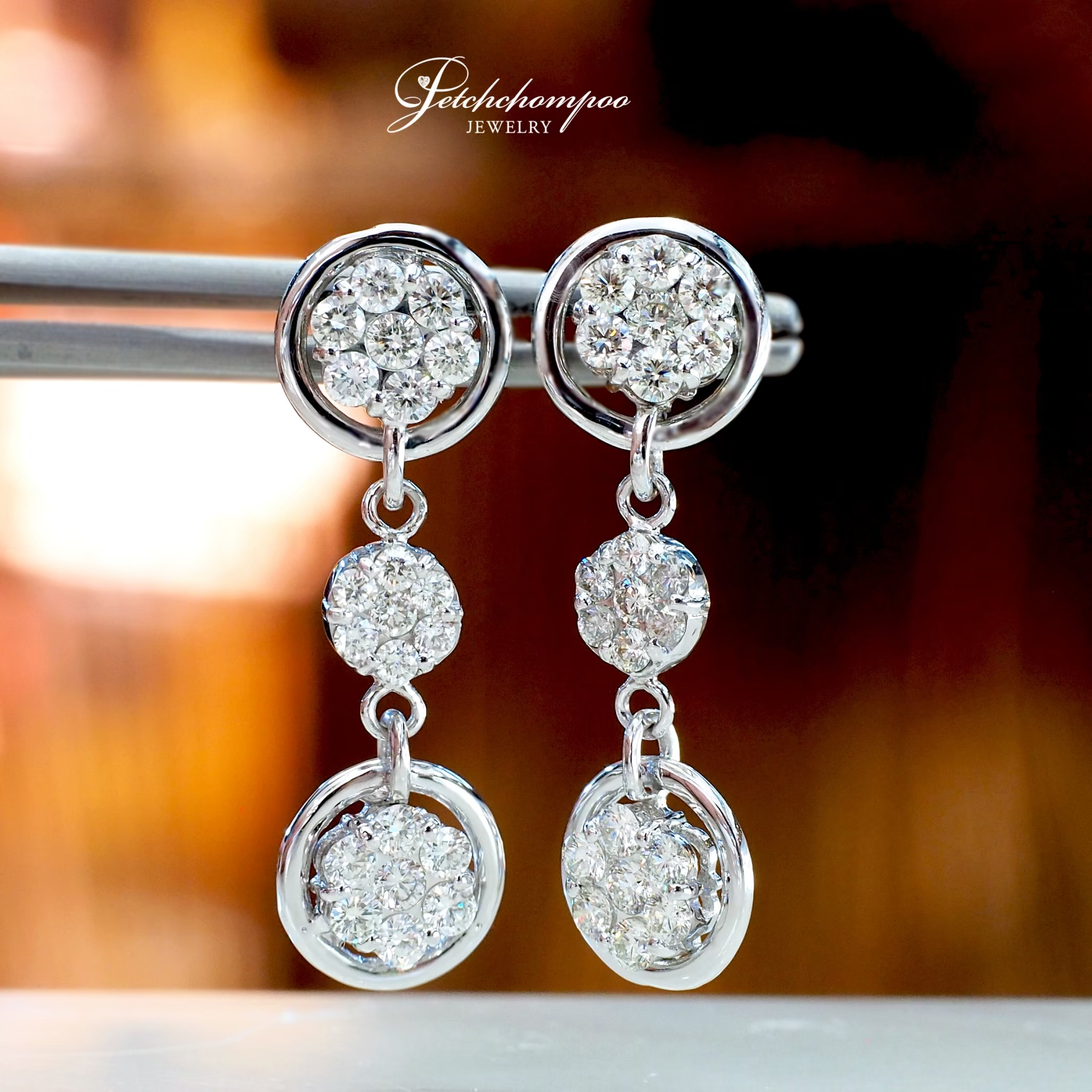 [28074] flower diamond earrings  49,000 