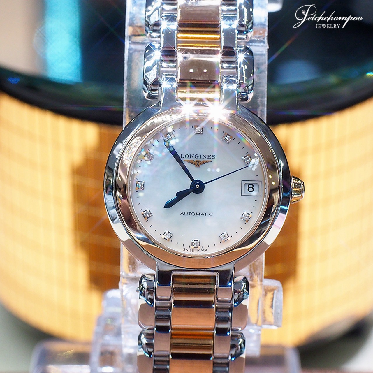 [31079] Longines Lady 33mm - Mother of Pearl Dial with 11 Diamond Hour Markers  49,000 