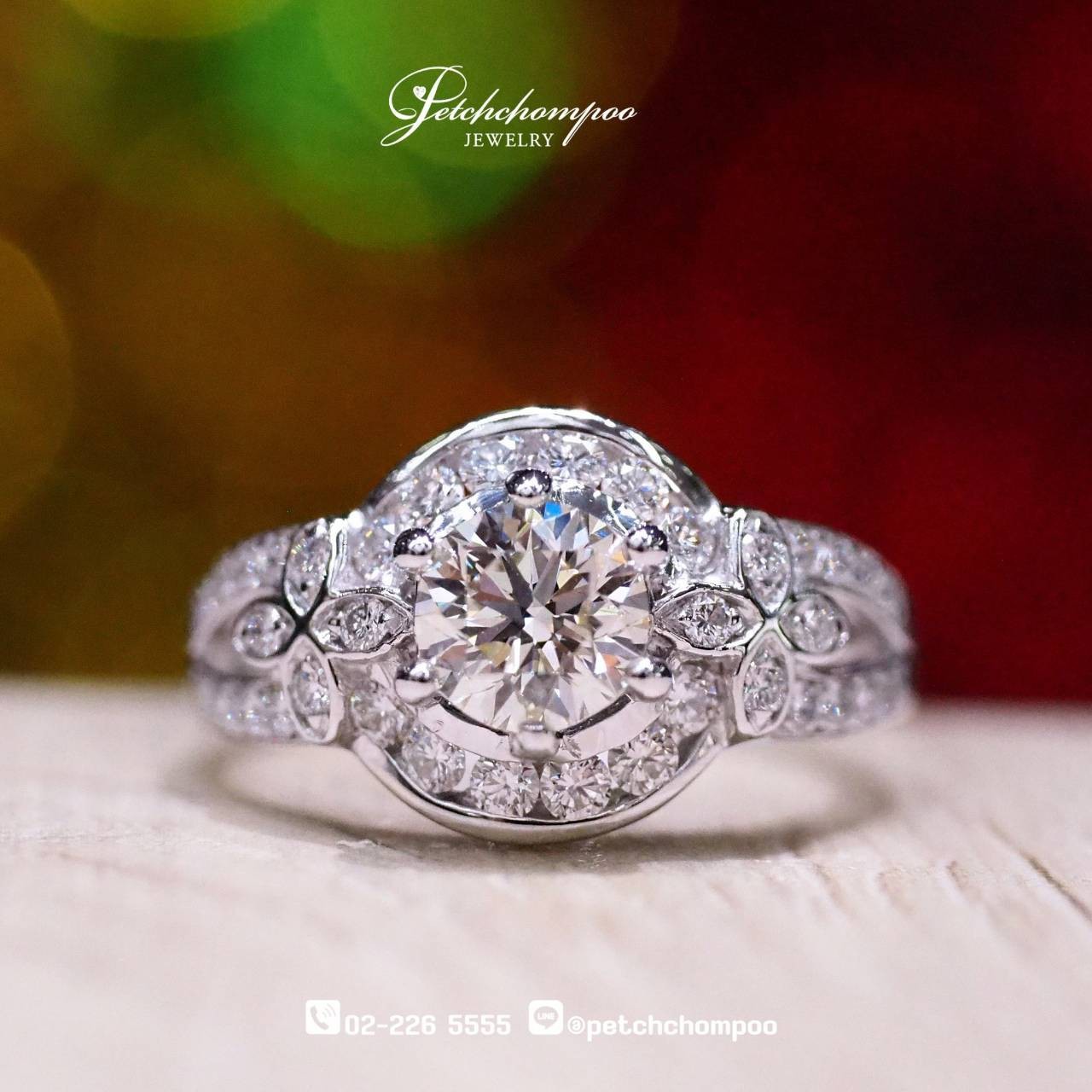 [29796] Flora Halo  Diamond Ring with 0.91 Carat Center Stone Discount 119,000
