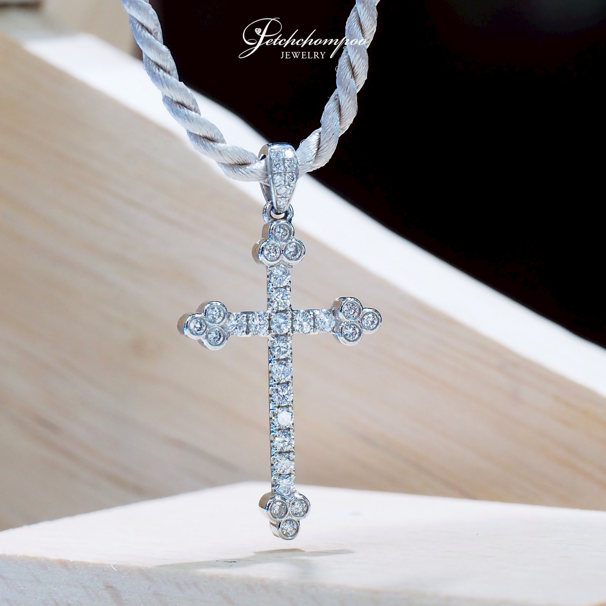 [26967] จี้เพชรกางเขน Pure Faith Cross 0.41 กะรัต แห่งศรัทธา  49,000 