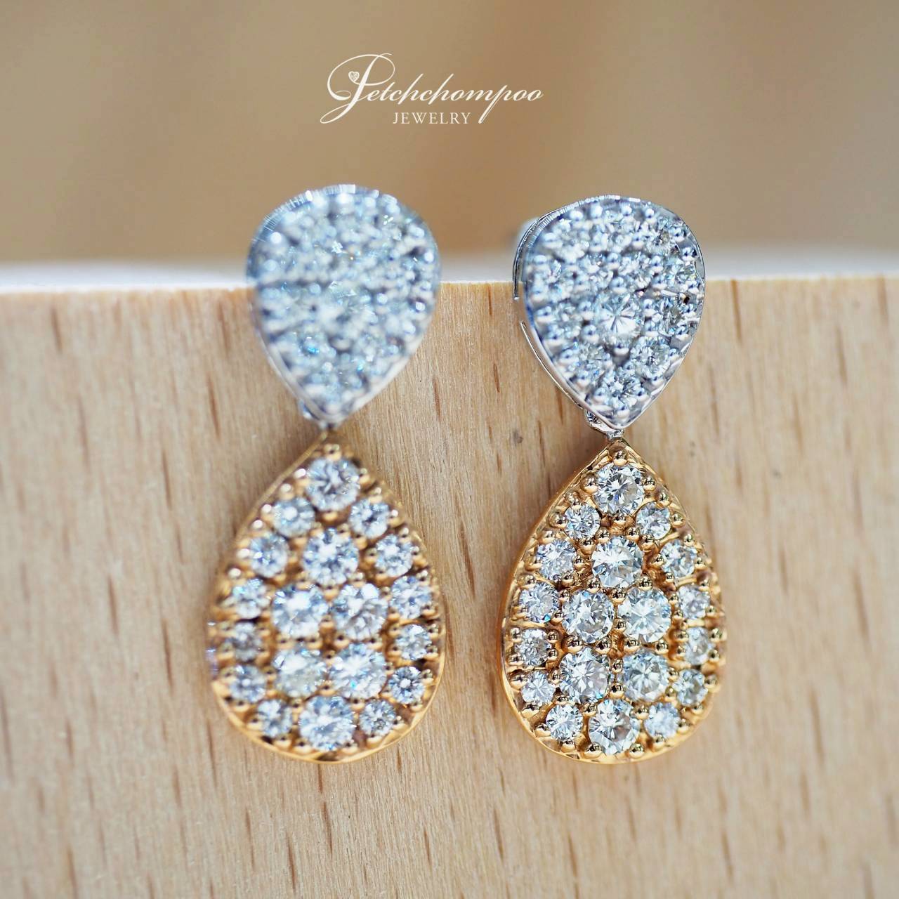 [30635] ต่างหูเพชรหยด Lustre Dewdrops Duo ประกายสองเฉด  35,000 