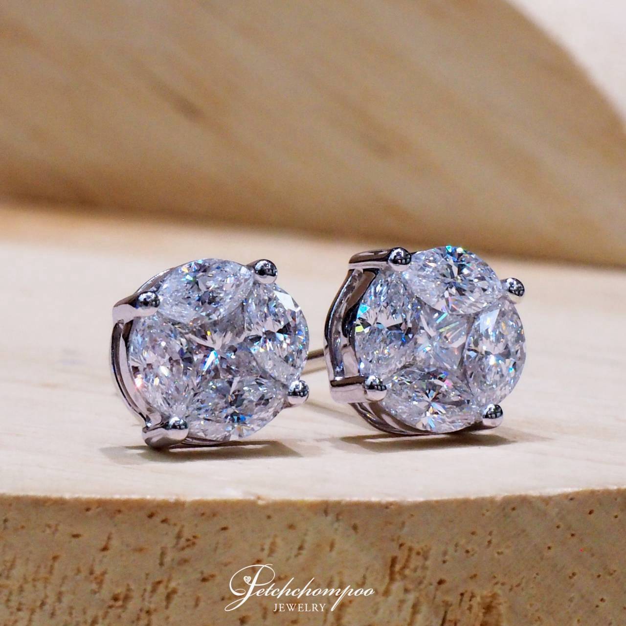 [29320] Twin Illusion Marquise & Princess Diamond Stud Earrings  59,000 