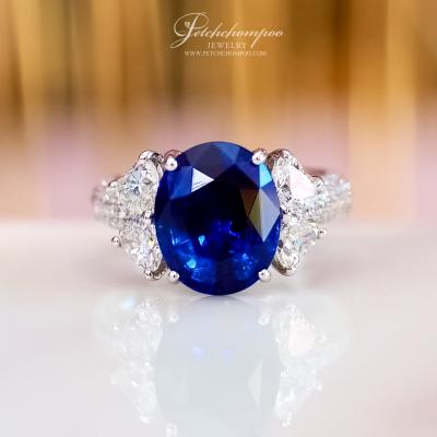 [023801] Blue sapphire Ceylon  with diamond ring  590,000 