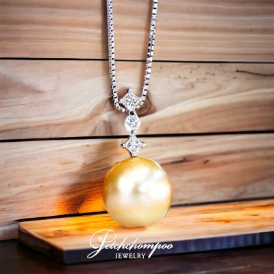 [27341] Golden Southsea Pearl Pendant with Chain  29,000 