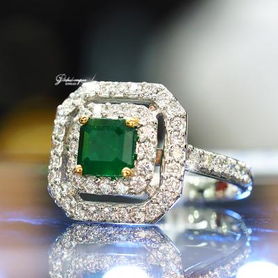 [021203] แหวนมรกต โค ลัม เบีย สี TOP ล้อมเพชรสองชั้น  59,000 