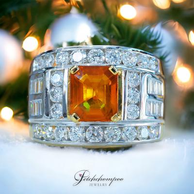 [28454] Yellow Saphire ring with diamonds  149,000 