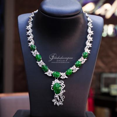 [25432] Jade and diamond necklace  750,000 