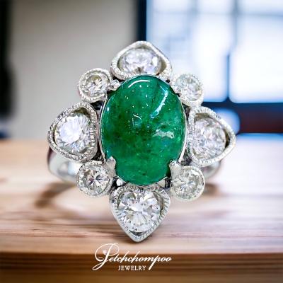 [022435] 3.83 Carat Zambia Emerald With Diamond Ring  119,000 