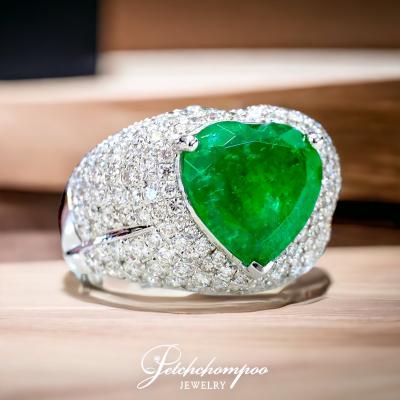 [024891] Columbia Emerald and diamond ring  129,000 