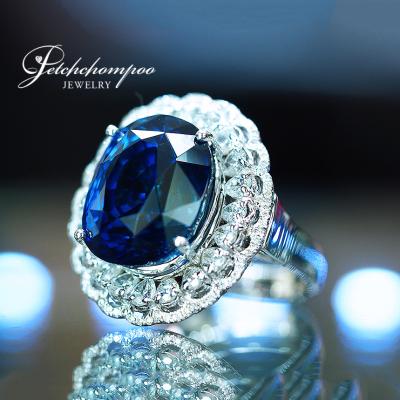 [022575] 18 Carats  Blue Sapphire With AIGS Certificate Ring Discount 2,990,000