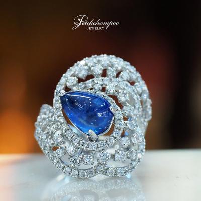 [019183] Sapphire 3.15 cts & diamond ring  139,000 