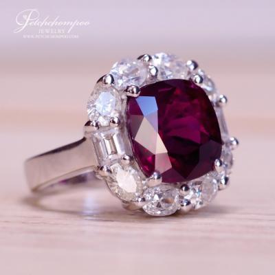 [015431] Siam Ruby Ring 6.17 Ct. AIGS Discount 2,390,000