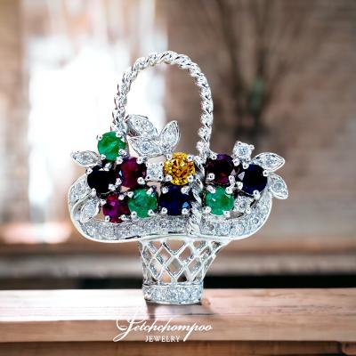 [27787] Basket pendant inlaid with diamonds and gems  59,000 
