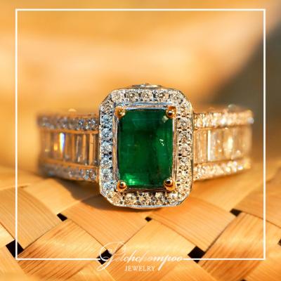 [023884] emerald with diamond ring  79,000 