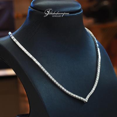 [28651] V Shape Diamond Necklace 4.02 carats  129,000 