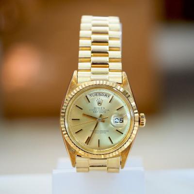 [25912] Vintage Rolex Day Date 1803 Champange Dial Gold Mens Watch ลดราคาเหลือ 525,000