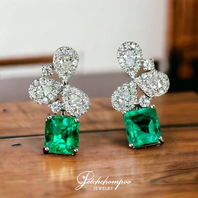 [025084] Emerald and diamond Earring  89,000 