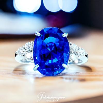 [27694] Unheated sapphire ring 5.40 ct. Corn Flower color Discount 459,000
