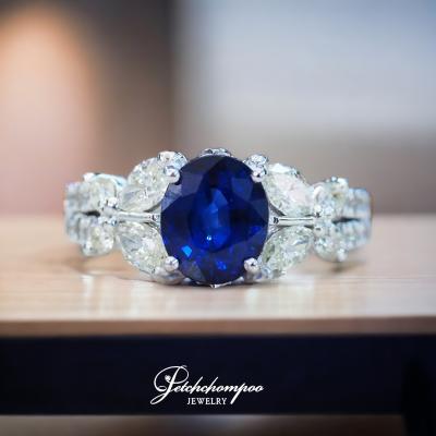 [28844] Blue sapphire with diamond ring  79,000 