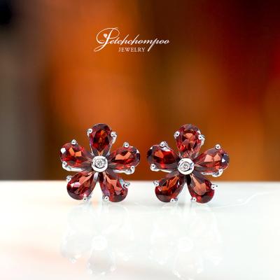 [28025] Garnet and diamond earrings  19,000 