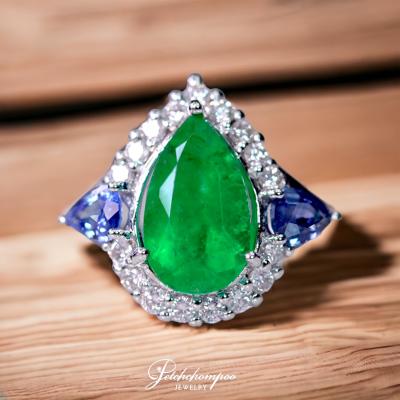[25796] Columbia emerald and diamond Ring  49,000 