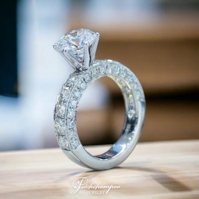 [28764] 2.22 carat diamond ring HRD certified Discount 679,000