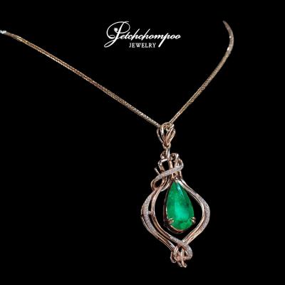 [28815] Colombia emerald with diamond necklace  79,000 
