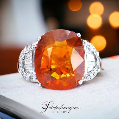 [26675] Yellow Saphire with diamond ring  79,000 