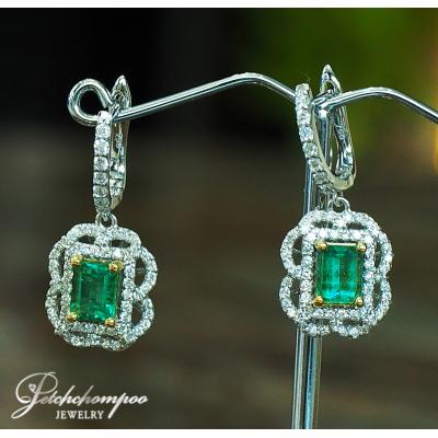 [022828] Co lum bia emerald with Diamond Earring  69,000 