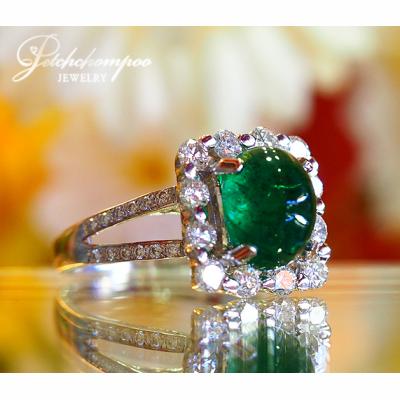 [022432] 3.63 Carat Zambia Emerald With Diamond Ring  89,000 