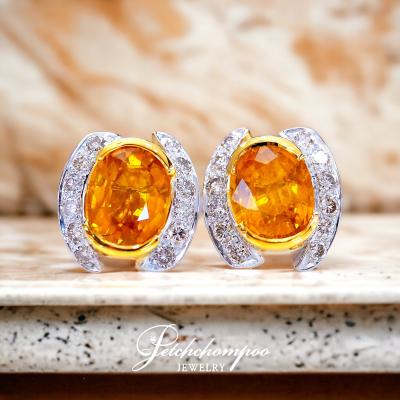 [28213] Yellow Saphire Earring with diamonds  169,000 