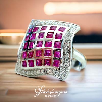 [021348] Ruby Ring with Diamonds  59,000 
