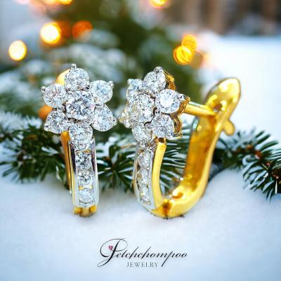 [28485] Diamond stud earrings, 0.52 carats  39,000 
