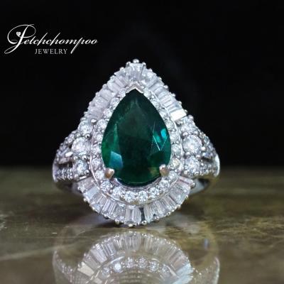 [024998] Emerald and diamond ring  89,000 