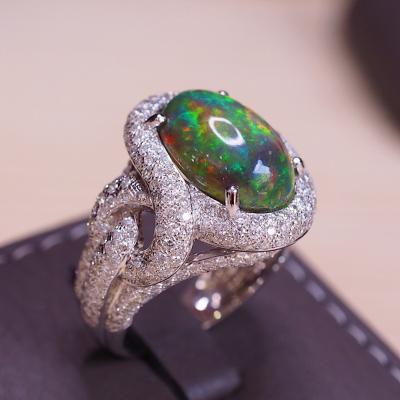 [015054] แหวน Black Opal ออสเตรเลีย 4.46 กะรัต ล้อมเพชร  89,000 