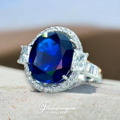 [27962] Royal Blue Sapphire Ring 10.25 ct. Madagascar, Sir AIGS  890,000 