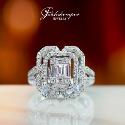 [28000] emerald-cut diamond ring  69,000 