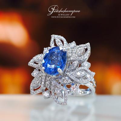 [022574] 7.05 Carats  Ceylon Blue Sapphire With Diamond Ring Discount 299,000