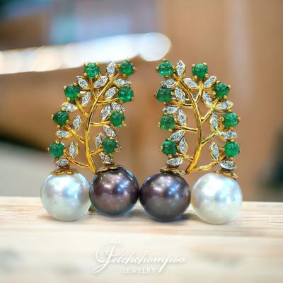 [28772] South sea pearl with diamond and emerald earring  99,000 