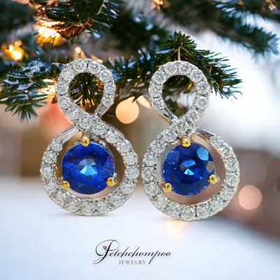 [28487] Blue sapphire earrings with diamonds  49,000 