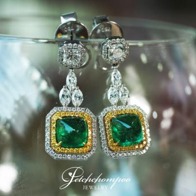 [024514] Sugar Emerald and diamond earring  199,000 