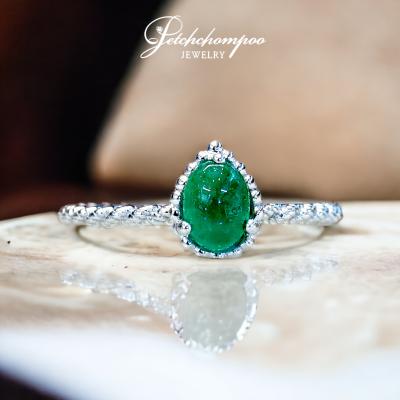 [28240] Kolumbia cabochon emerald ring  18,000 